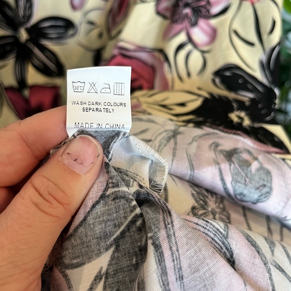 NWOT Retro Sweetheart Neckline Swing Dress in Floral Pattern - Picture 9 of 11